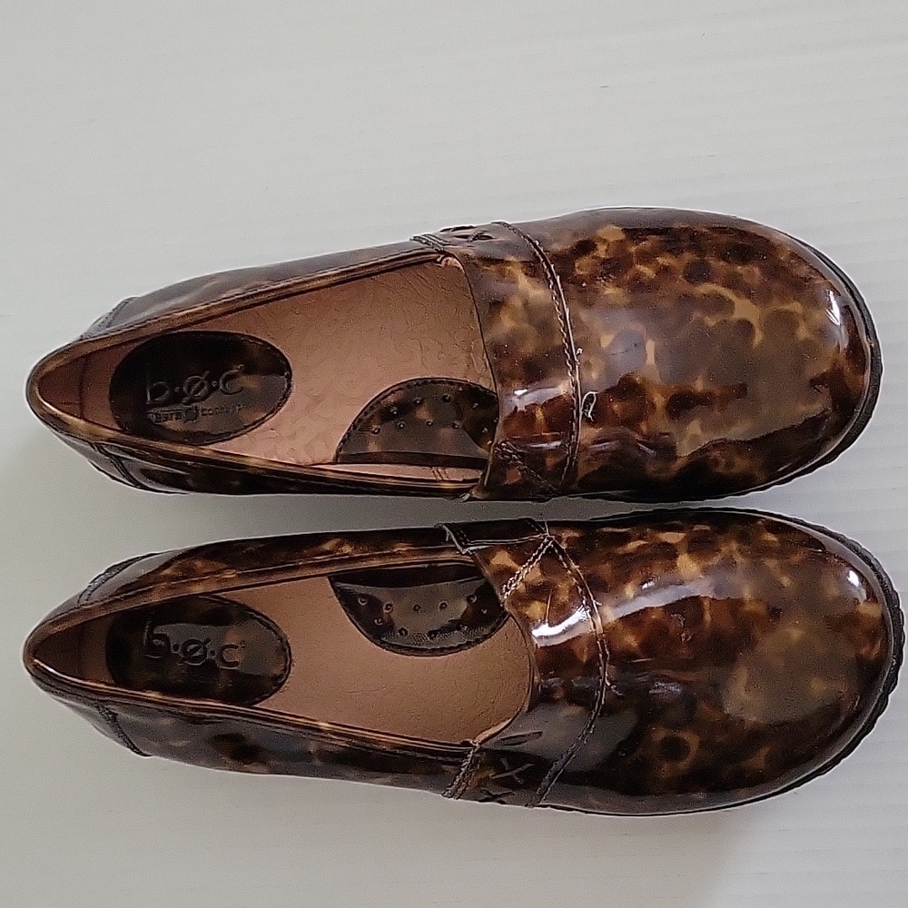 B.O.C. Born Concept Howell vegan patent leather slip-on clogs Tan/ Brown - Picture 1 of 4